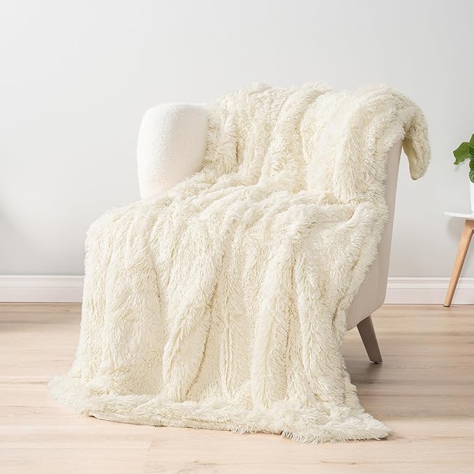 PAVILIA Cream Beige Fluffy Bed Blanket, Queen Size, Fuzzy Blanket for Women Men, Furry Plush Warm Large Blanket for Couch Sofa, Super Soft Thick Faux Fur Sherpa Blanket, 90x90