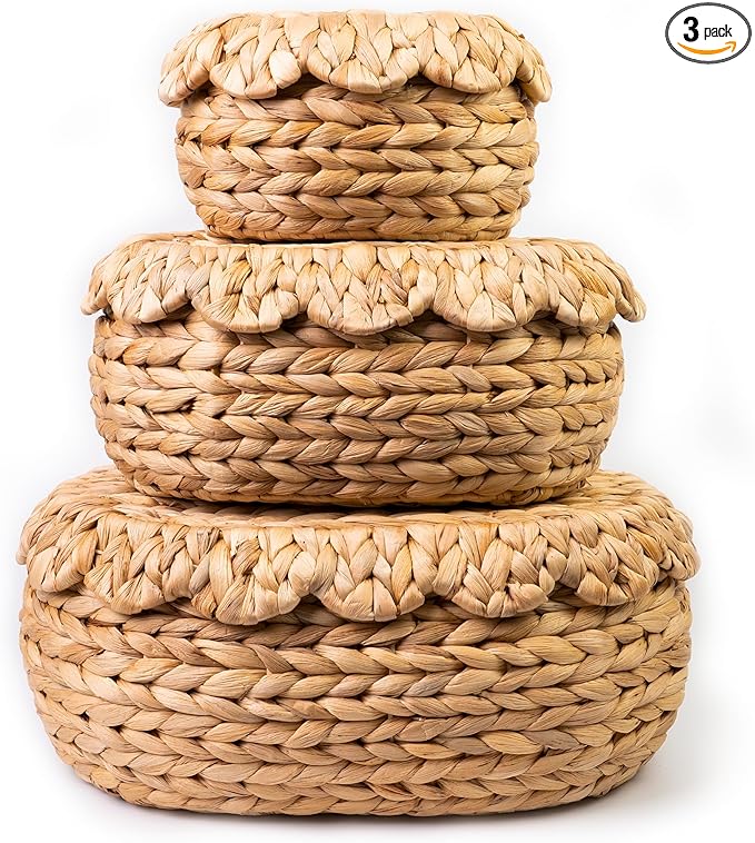 Set of 3 Wicker Storage Baskets with Lid - Decorative Handwoven Rattan Baskets for Organizing, Small Hyacinth Storage Boxes with Scalloped Edges, Natural Woven Storage Bins with Lids (Water Hyacinth)