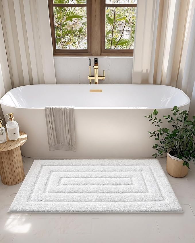 Color&Geometry Bath Mats for Bathroom Non Slip, 17"x30" White Bathroom Rugs Absorbent, Washable Bath Rugs Shower Mat Outside Shower