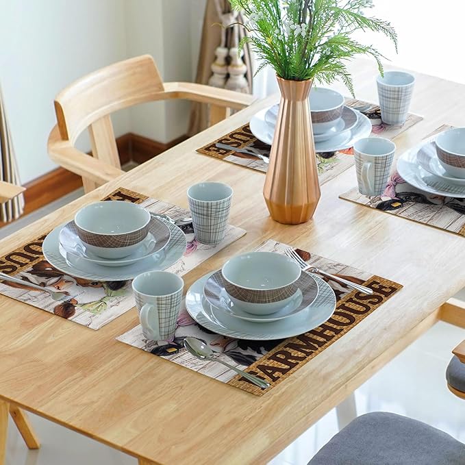 Cute Cow Farmhouse Placemats 4pcs, Farm Animal Tabletop Mat Rustic Style Non-Slip Washable Place Mats 12 x 18 Inch for Holiday Kitchen Dining Decor