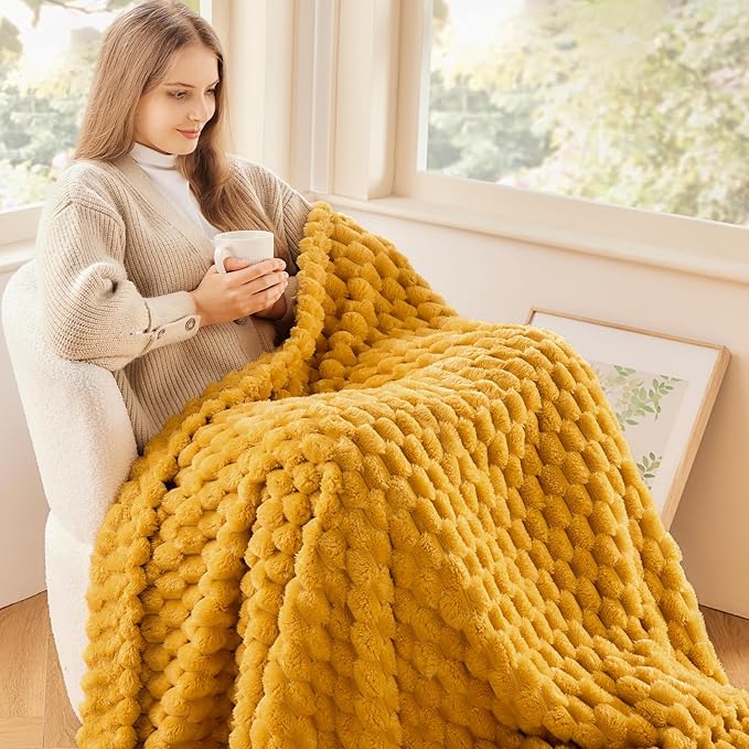 NEWCOSPLAY Super Soft Twin Blanket Mustard Yellow Premium Silky Flannel Fleece 3D Clouds Stylish Jacquard Lightweight Bed Blanket All Season Use 350GSM (Mustard Yellow, Twin(60"x80"))