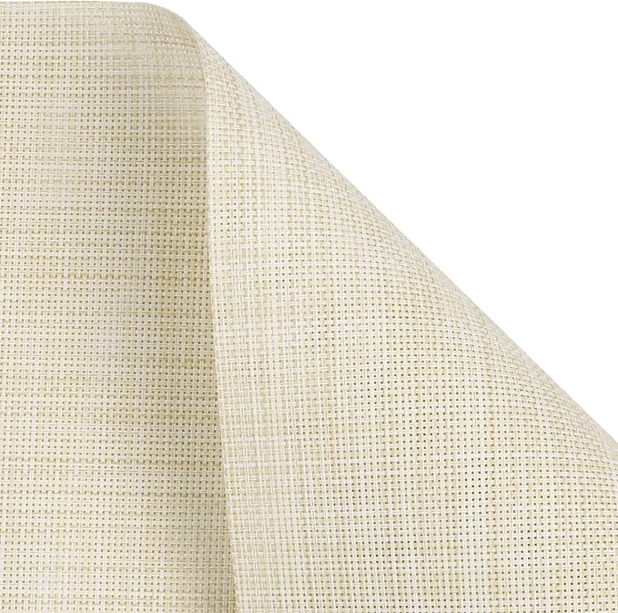 SHACOS Wedge Placemats Set of 4 Woven Vinyl Small Round Table Placemats Wipe Clean Table Mats for Round Dining Table Indoor Outdoor, Beige White
