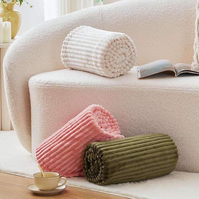 EXQ Home Fleece Throw Blanket for Couch or Bed - 3D Ribbed Jacquard Decorative Blankets - Cozy Soft Lightweight Fuzzy Flannel Blanket Suitable for All Seasons(50"×60",Beige)