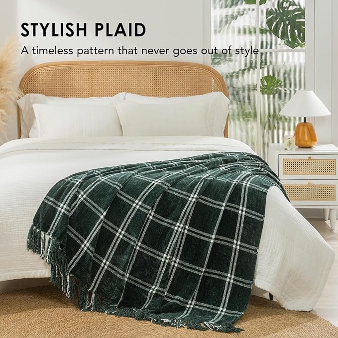 EVERGRACE Plaid Chenille Throw Blanket for Couch, Super Soft Cozy Decorative Windowpane Grid Plaid Throw with Tassels, Lightweight Chenille Knit Throw for Bed Sofa Gift, Dark Green & White 50”x60”