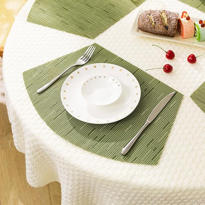 SHACOS PVC Woven Vinyl Wedge Placemats Set of 4 Round Table Placemats Wipe Clean Heat Resistant Round Table Mats (4, Green)