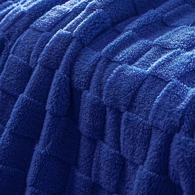 Exclusivo Mezcla Fleece Throw Blanket for Couch,Super Soft and Warm Lightweight Checkered Pattern Blankets for All Seasons, 50x60 Inches, Cobalt Blue