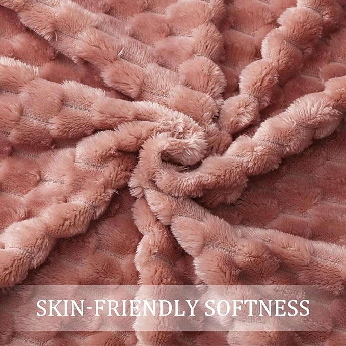 Exclusivo Mezcla Twin Size Soft Fleece Blanket, 90x66 Inches Stylish Jacquard Velvet Blanket for Bed, Fuzzy Cozy Lightweight for All Season, Dusty Pink