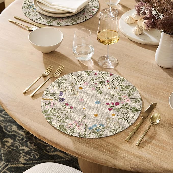 Artoid Mode Wildflower Vinyl Round Placemats Set of 4, 14 Inch Washable Non-Slip Platic PVC Table Mats for Party Kitchen Dining Decor