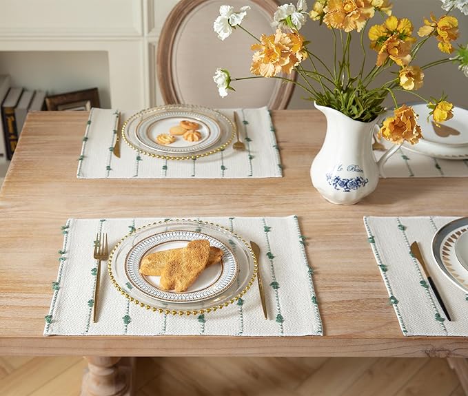Boho Placemats Set of 6 for Dining Table Decor, Woven Cloth Place Mats for Farmhouse Rustic Kitche Home Decor, Cotton Placemats 13 x 19 Inch, Green and Beige Table mats