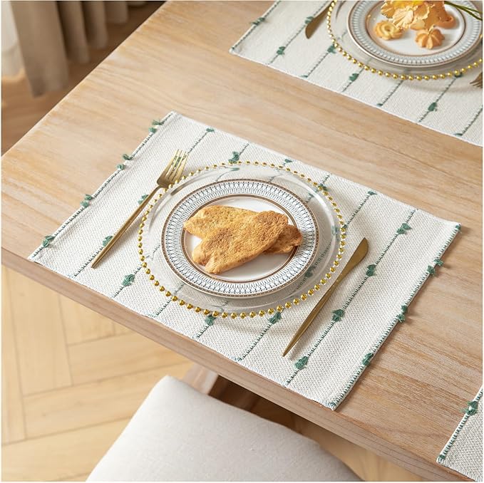 Boho Placemats Set of 4 for Dining Table Decor, Woven Cloth Place Mats for Farmhouse Rustic Kitche Home Decor, Cotton Placemats 13 x 19 Inch, Green and Beige Table mats