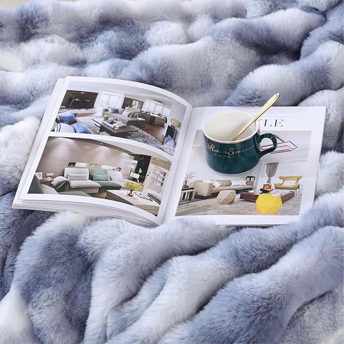 Tie-dye Blue Cozy Faux Fur Throw Blanket for Couch Bed Living Room 60x80 Furry Soft Fluffy Thick Warm Blanket for Winter Home Gifts 860 GSM