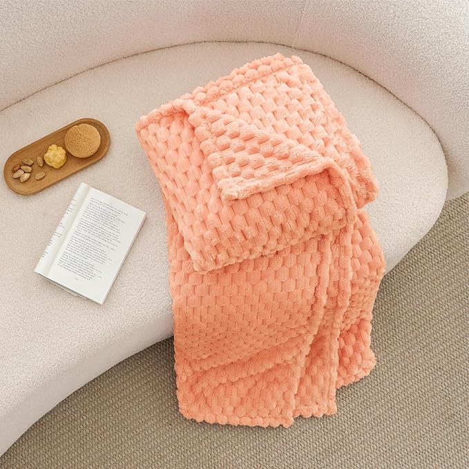 BEDELITE Fleece Throw Blanket for Couch & Bed - 3D Jacquard Decorative Peach Pink Blanket, Super Soft and Cozy Warm Fuzzy Blanket All Seasons Suitable, 50x60Inches