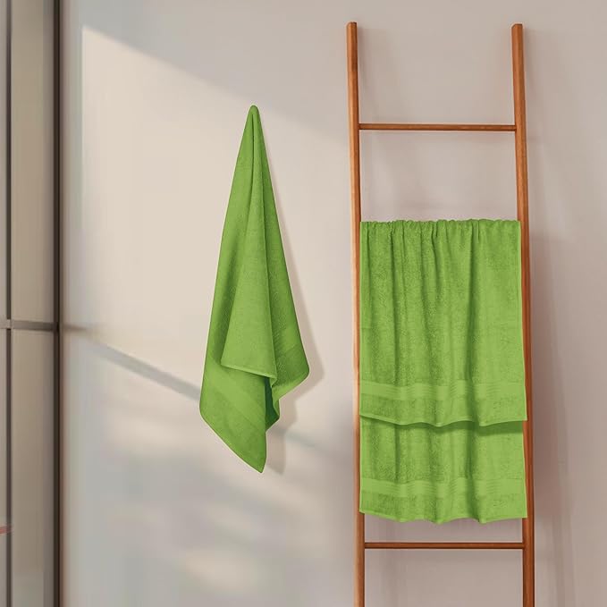 GLAMBURG Premium Cotton 4 Pack Bath Towel Set - 100% Pure Cotton - 4 Bath Towels 27x54 - Ideal for Everyday use - Ultra Soft & Highly Absorbent - Kiwi Green