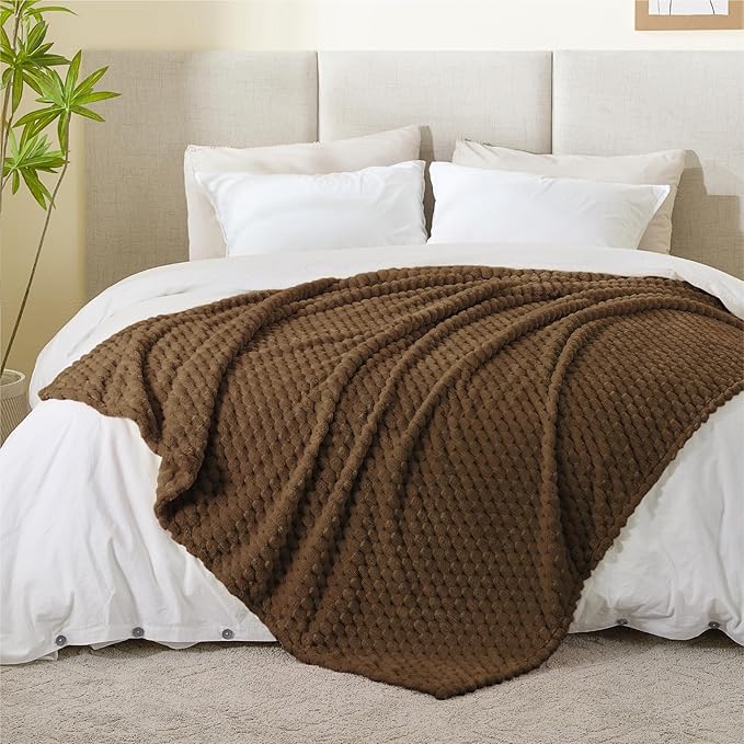 BEDELITE Fleece Blanket - 3D Jacquard Decorative Brown Throw Blankets for Couch & Bed, Soft and Cozy Warm Plush Fluffy Blanket All Seasons Suitable, 50x60Inches