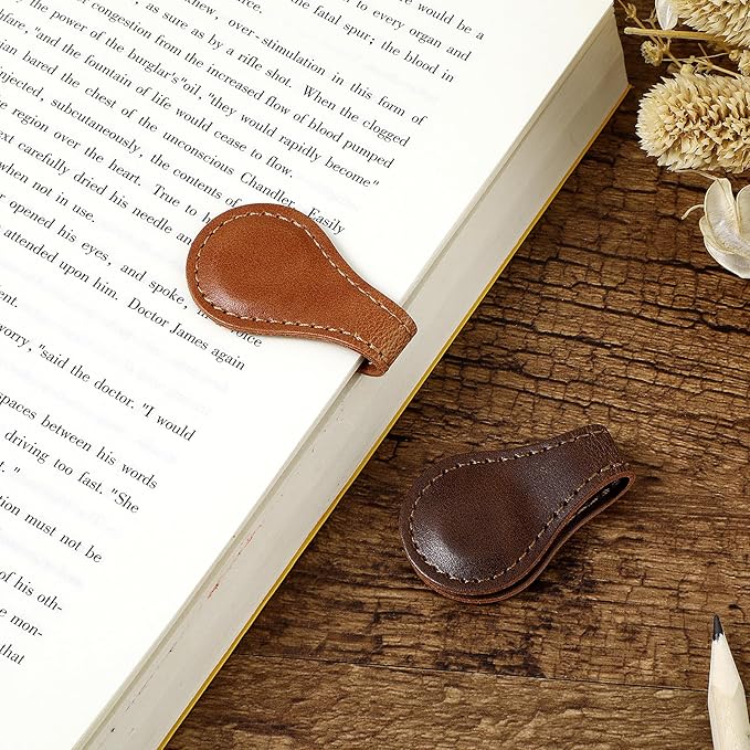 2 Pcs Leather Magnet Bookmark Retro Book Page Holder Vintage Page Marker Clip Handmade Cute Reading Accessories for Women Bookworm Book Lovers Reader Gift