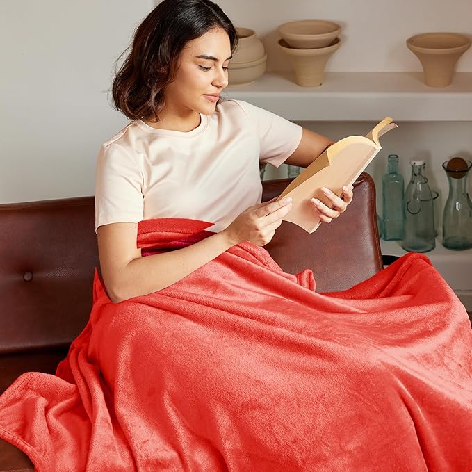 Exclusivo Mezcla Fleece Blanket Twin Size for Bed, Super Soft and Warm, All Season Use, Cozy, Plush, Lightweight, 90x66 Inches, Coral Orange