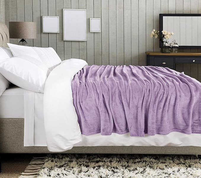 Utopia Bedding Lilac Fleece Blanket King Size Lightweight Fuzzy Soft Anti-Static Microfiber Bed Blanket (90x102 Inch)