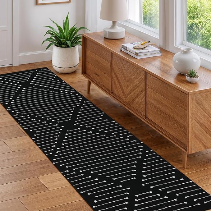 LIVEBOX Black Runner Rug for Kitchen, 2'x8' Boho Washable Rug Runner for Hallway,Moroccan Cotton Long Entryway Area Rug Indoor Carpet for Bedroom Laundry Doorway Entry