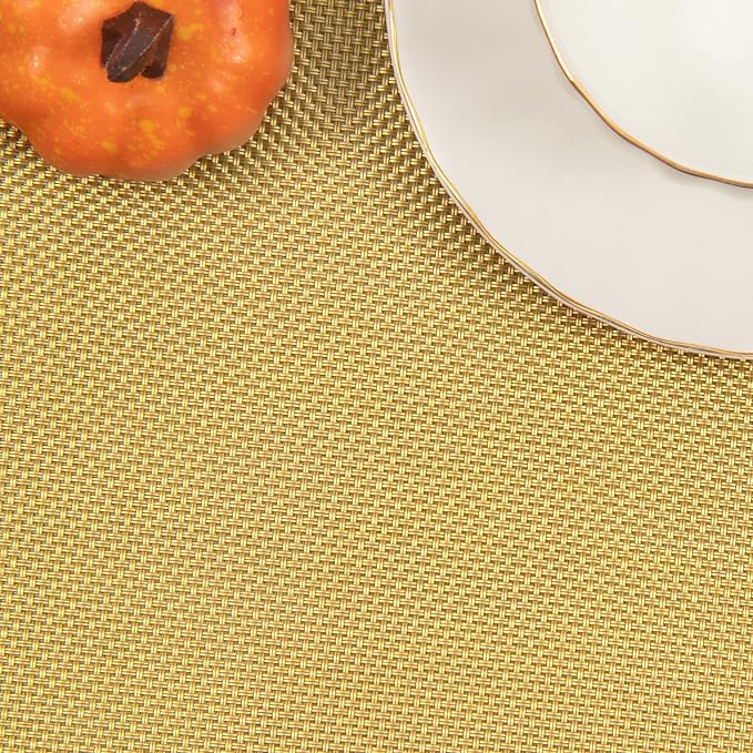 SHACOS Round Table Placemats Wedge Placemat Set of 4 Non Slip Heat Resistant Woven Vinyl Metallic Golden Table Mats Wipe Clean Indoor Outdoor (4, Gold)