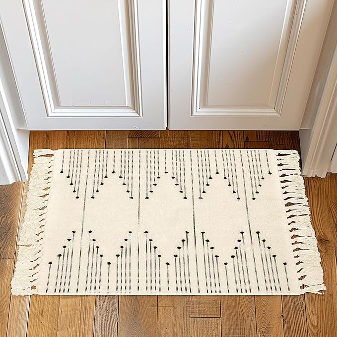 Tritard Boho Bathroom Rug 2x3 - Washable Woven Cotton Throw Rugs with Tassel, Small Aztec Kitchen Area Rug Farmhouse Entryway Bath Door Mat Indoor for Bedroom, Doorway, Laundry, Beige Cream
