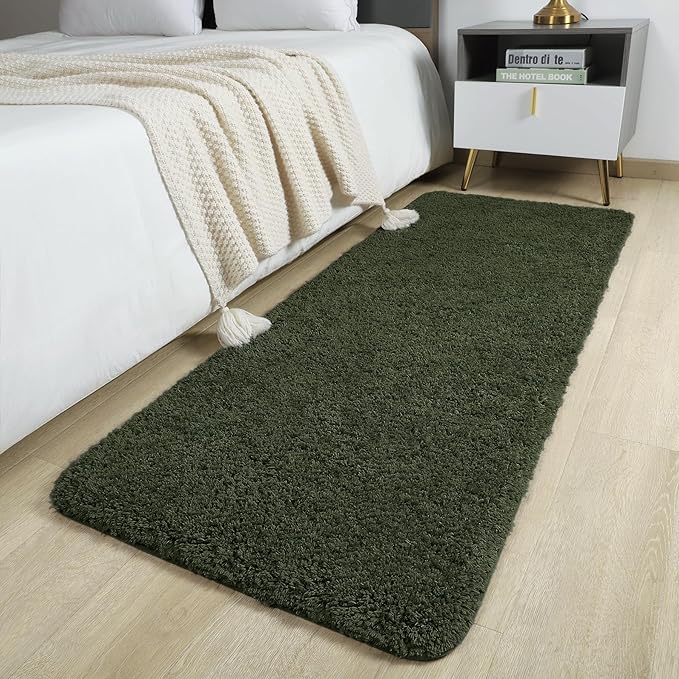 AROGAN Luxury Long Bathroom Runner Rug, 24x60 Inch Thick Soft and Absorbent Non Slip Bath Mat, Rubber Backing Quick Dry Rugs Carpets, Machine Washable Plush Mats for Shower Floor, Olive Green