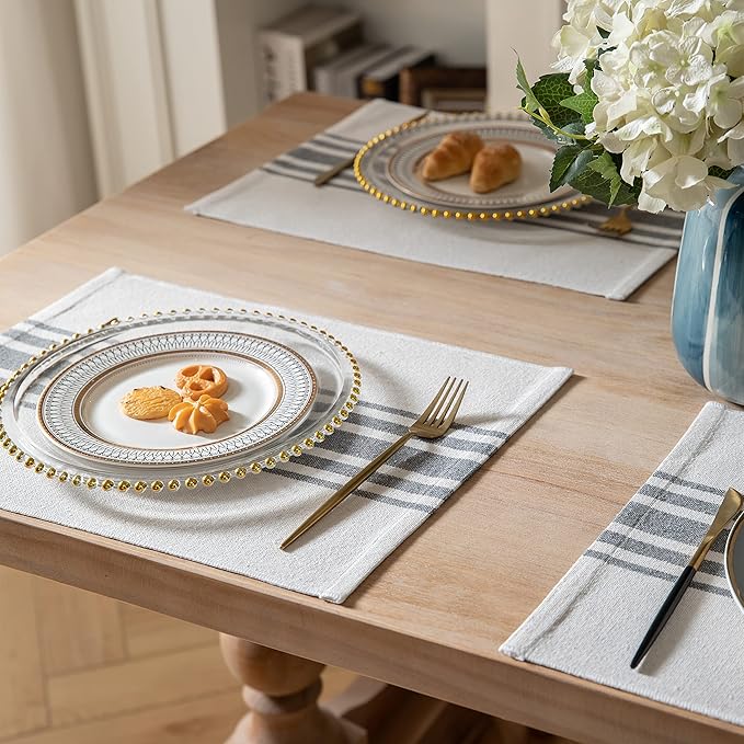 Placemats Set of 4 for Dining Table, Woven Cloth Place Mats for Kitchen Tabletop Décor, Handcrafted Machine Washable Cotton Table mats 13 x 19 Inch, Grey and Beige
