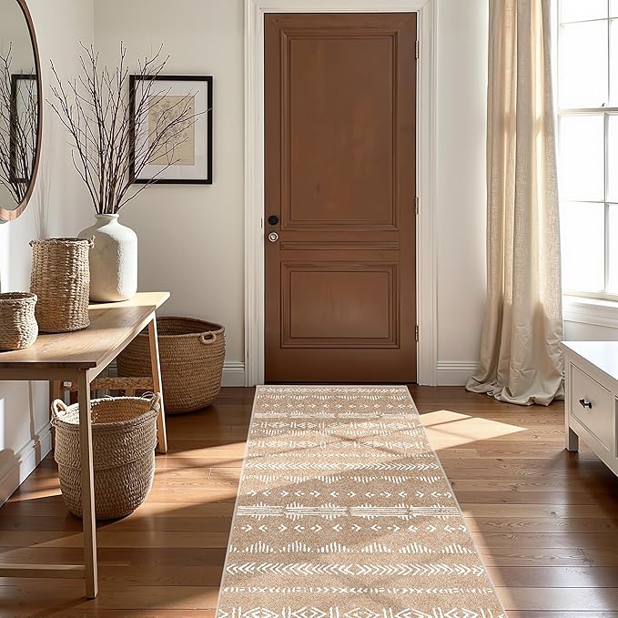 2'6''x8' Runner Rug for Entryway Indoor, Boho Kitchen Runner Rug Non Slip Washable Runner Rugs with Rubber Backing Soft Carpet Runner for Kitchen Laundry Bedroom, Coffee