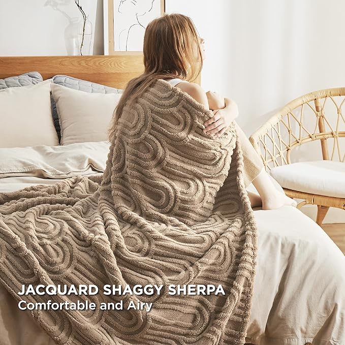 Bedsure Brown Throw Blanket for Women - Super Soft & Cozy, Fleece Blankets for Girls, Ideal for Couch & Bed, 50x70 Inches