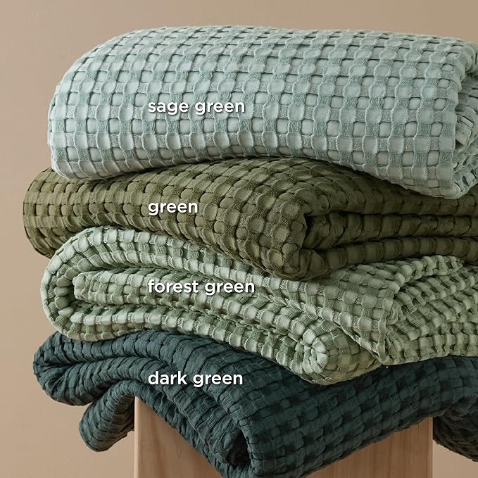 Bedsure Cooling Cotton Waffle Oversized King Blanket - Lightweight Breathable Rayon Derived from Bamboo for Hot Sleepers, Luxury Throws for Bed and Sofa, Green, 120x96 Inches