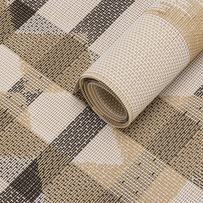 Winknowl Placemats Set of 4, Heat Resistant Stain Resistant Woven Vinyl Insulation Place mats, Durable Washable Elegant Table Mats for Kitchen Dining Table Decor (Geometric Beige)