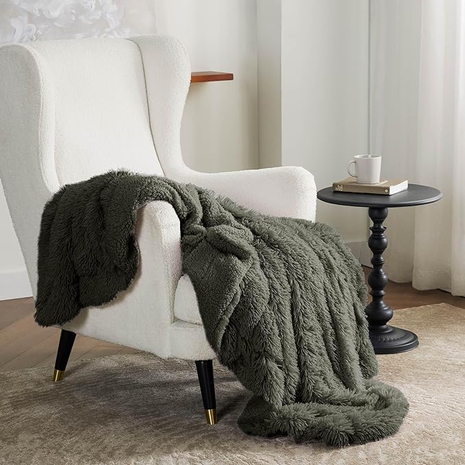Bedsure Fluffy Olive Green Throw Blanket Gifts for Women, Men, Soft Fleece Cozy Fuzzy Sherpa Plush Warm Minky Thick Faux Fur Throws for Couch, Dark Green Decor House Blanket Gifts for Her, 50x60