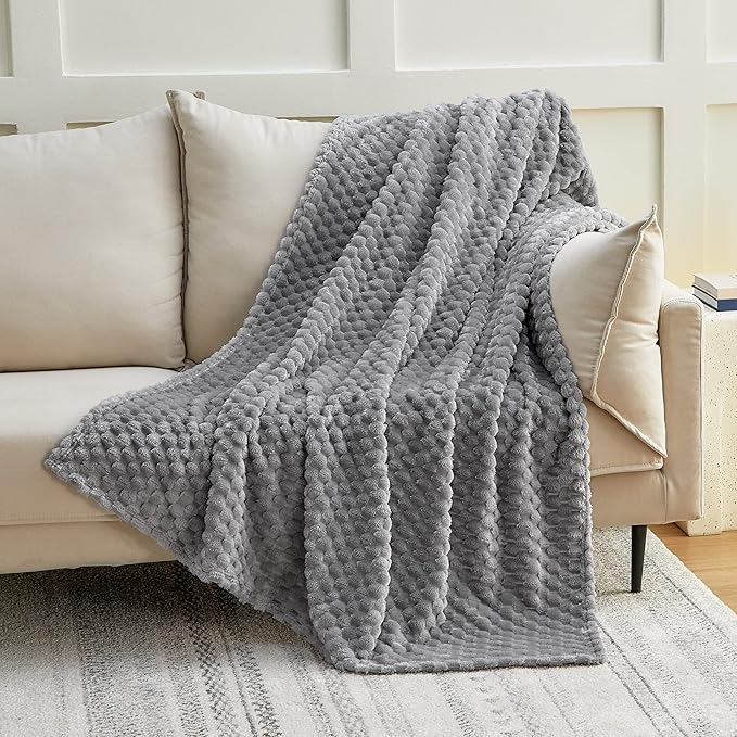 EXQ Home King Size Blanket for Bed or Couch - 3D Imitation Turtle Shell Jacquard Decorative Fleece Blankets - Cozy Soft Lightweight Fuzzy Flannel Blanket Suitable for All Seasons(90"×108",Light Grey)