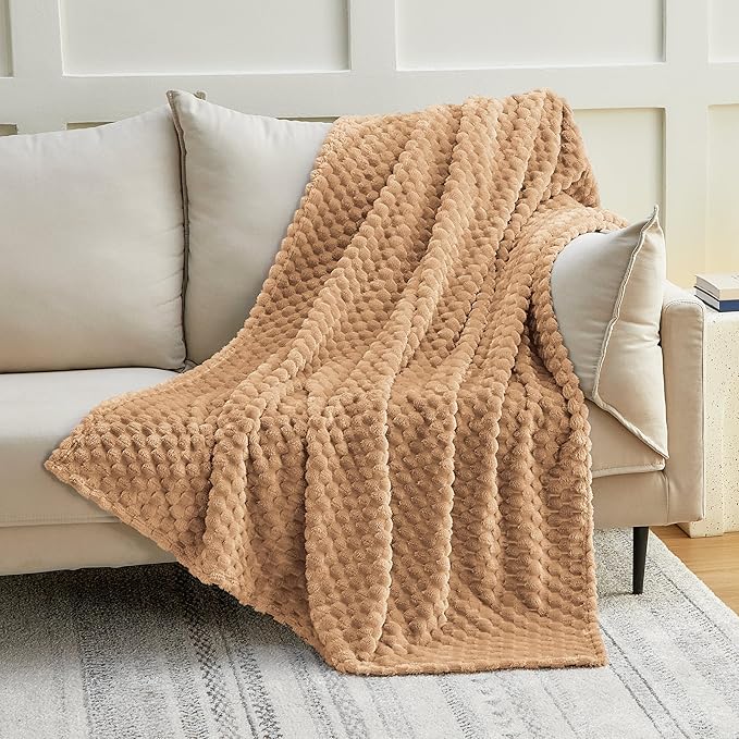 EXQ Home King Size Blanket for Bed or Couch - 3D Imitation Turtle Shell Jacquard Decorative Fleece Blankets - Cozy Soft Lightweight Fuzzy Flannel Blanket Suitable for All Seasons(90"×108",Camel)