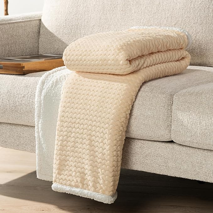 PAVILIA Cream Couch Blanket Throw Reversible Sherpa Chevron, Soft Cozy Jacquard Weave Textured Blanket for Sofa Bed, Thick Warm Large Fleece Car Blanket, Decorative Plush Home Decor, 50x60 Ivory Beige
