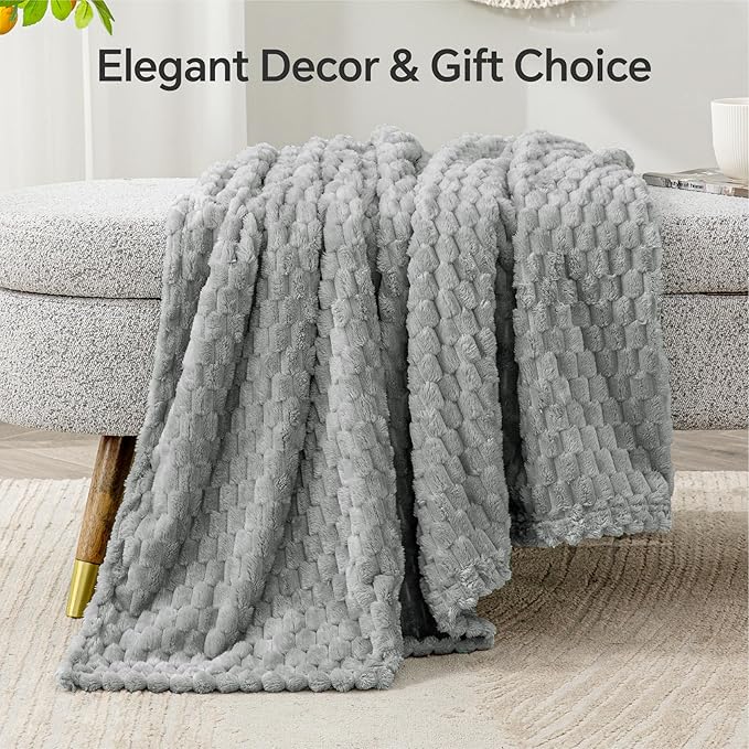 BEDELITE Fleece Blanket, Large Queen Size for Bed, 3D Jacquard Decorative Grey Fuzzy Throw, Soft and Cozy Warm Plush Fluffy Blanket All Seasons Suitable, 90x90Inches