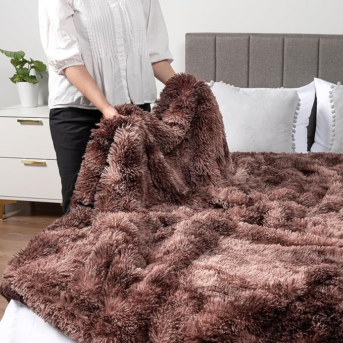PAVILIA Brown Fluffy Throw Blanket for Couch, Fuzzy for Women Men, Furry Plush Warm for Bed Sofa, Super Soft Thick Faux Fur Sherpa, Tie-Dye, 50x60