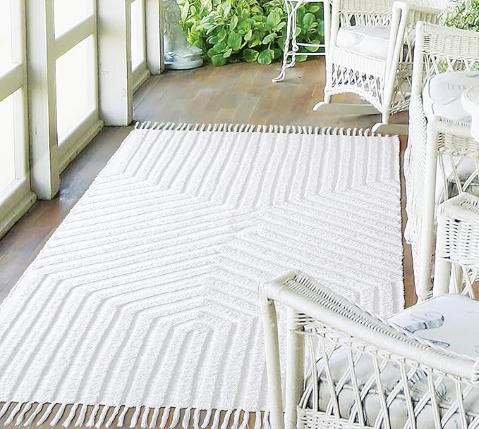 Boho Rugs for Living Room 4x6, Farmhouse Cotton Area Rug for Bedroom, Washable Tufted Indoor Floor Carpet for Kitchen Dorm Office Dining Room Office Home Decor, White
