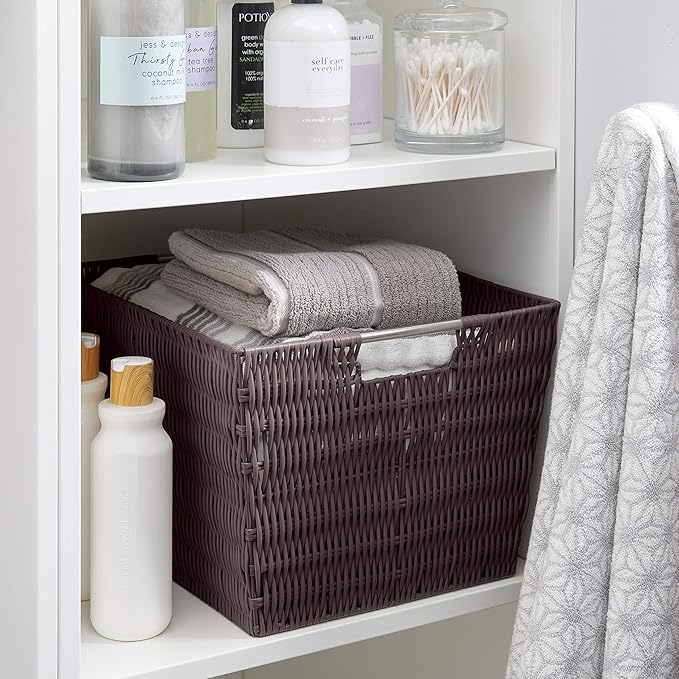 Simplify 15"x13"x10" Large Woven Basket for Storage with Handles, Nursery, Playroom, Toys, Bedroom, Closet, Clothes, Office, Decorative Organizer Rattan Totes, Chocolate