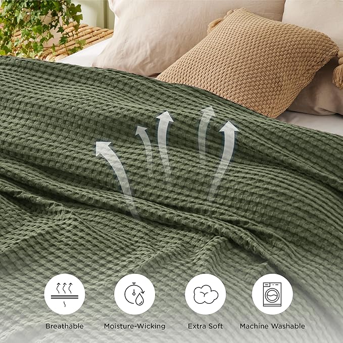 Bedsure Cooling Cotton Waffle Queen Size Blanket - Lightweight Breathable Blanket of Rayon Derived from Bamboo for Hot Sleepers, Luxury Throws for Bed, Couch and Sofa, Green, 90x90 Inches