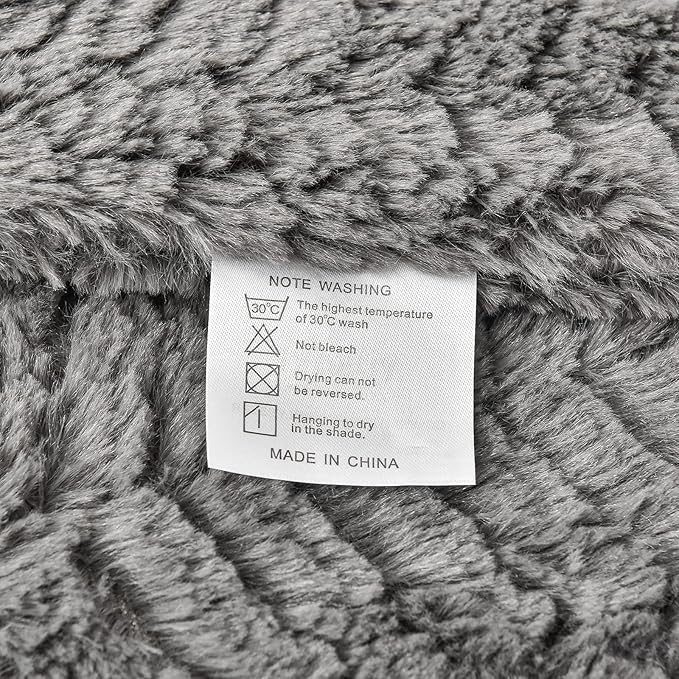 YUSOKI Luxury Faux Fur Blanket for Queen Size Bed 2 Layers,7.3lb,All Ages,Home Decoration Without Pillows (Grey,90"x90")