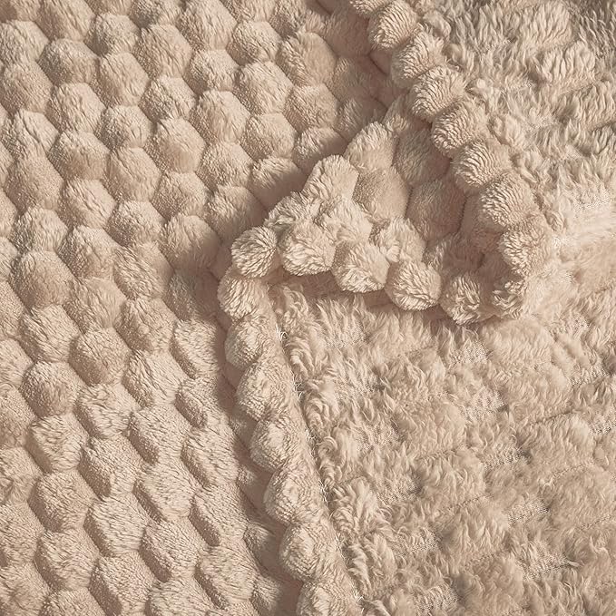 Vessia Flannel Fleece Throw Blanket(50x70 inch), 3D Jacquard Camel Fuzzy and Warm Blanket for Couch,Sofa,Bed,Chair, 300GSM Super Soft Touch Cozy Lightweight Light Brown Throw For All-Season Home Decor