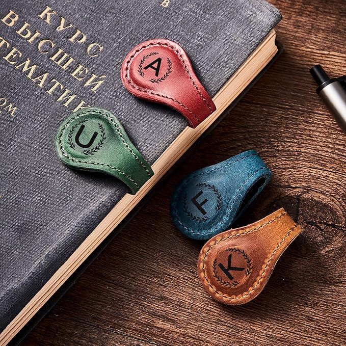 Magnetic Leather Bookmark with 26 Initial for Reading Women,Personalized Magnet Book Marks Gifts for Men,Book Lovers (Black, O)