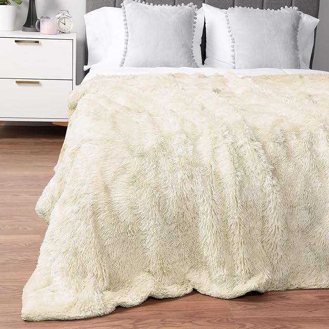 PAVILIA Cream Beige Fluffy Bed Blanket, Queen Size, Fuzzy Blanket for Women Men, Furry Plush Warm Large Blanket for Couch Sofa, Super Soft Thick Faux Fur Sherpa Blanket, 90x90