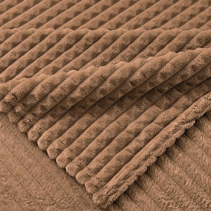 EMME Fleece Blanket Queen Size Luxury Flannel for Couch Bed Sofa Chair, Soft, Plush, Warm and Cozy Blanket with Geometric Grid Design (Brown, 80'' x 90'')