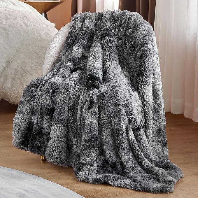 Bedsure Fluffy Throw Blanket Gifts for Women Men, Soft Fleece Sherpa Cozy Fuzzy Plush Warm Minky Thick Faux Fur Throw for Couch, Bed, Home Living Room Decor Bedroom Blanket Gifts for Mom Dad, Grey