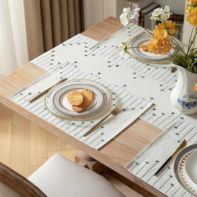 Placemats Set of 6 for Dining Table Décor, Woven Cloth Place Mats for Farmhouse Kitchen Tabletop, Handcrafted Machine Washable Cotton Table mats 13 x 19 Inch, Green and Beige