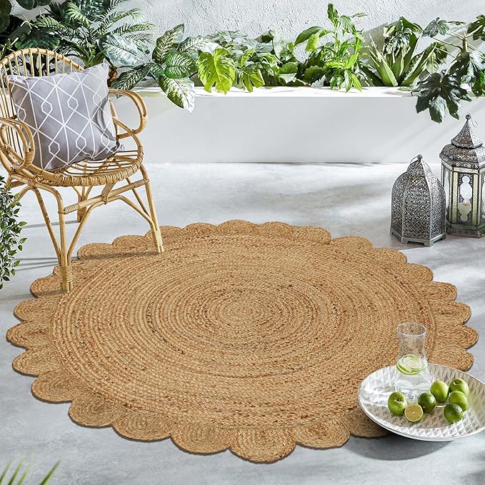 Savi Home Hand Woven Jute Braided Scalloped Rug, 4' Round - Natural, Reversible Area Rugs for Living Room, Farmhouse, Kitchen, Handcrafted 4 Feet Round Area Rugs - Natural