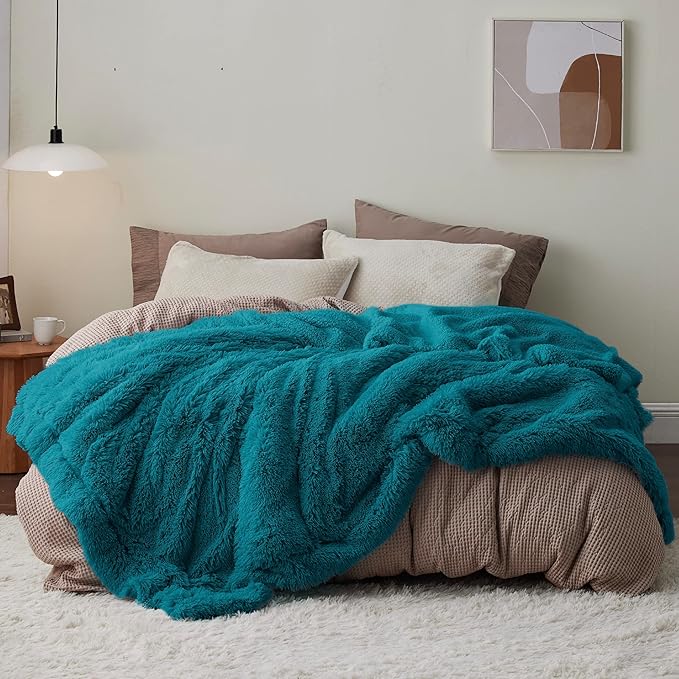 Bedsure Fluffy Turquoise Teal Blankets Queen Size for Bed, Thick Sherpa Faux Fur Fleece Fuzzy Plush Winter Warm Soft Full Queen Blankets, Bedroom Decor Teal Gifts Cozy Gifts for Women Men, 90x90