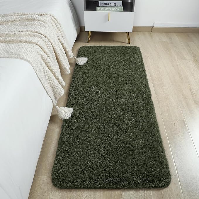AROGAN Luxury Long Bathroom Runner Rug, 24x72 Inch Thick Soft and Absorbent Non Slip Bath Mat, Rubber Backing Quick Dry Rugs Carpets, Machine Washable Plush Mats for Shower Floor, Olive Green