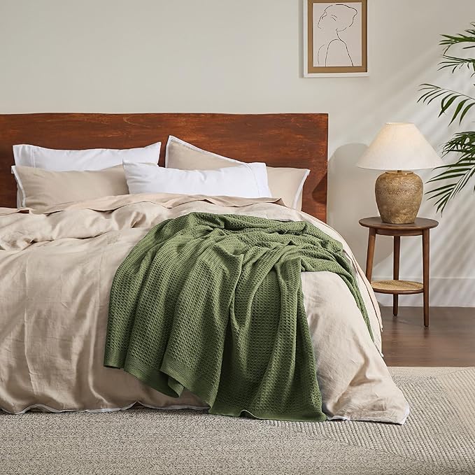 Bedsure 100% Cotton Blanket Queen Size for Bed - Breathable and Soft, Waffle Weave Blanket for Summer Spring, Olive Green, 90x90 Inches
